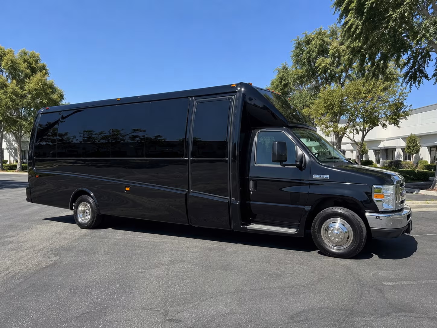 book a prom party bus from o fallon to maryland heights venues