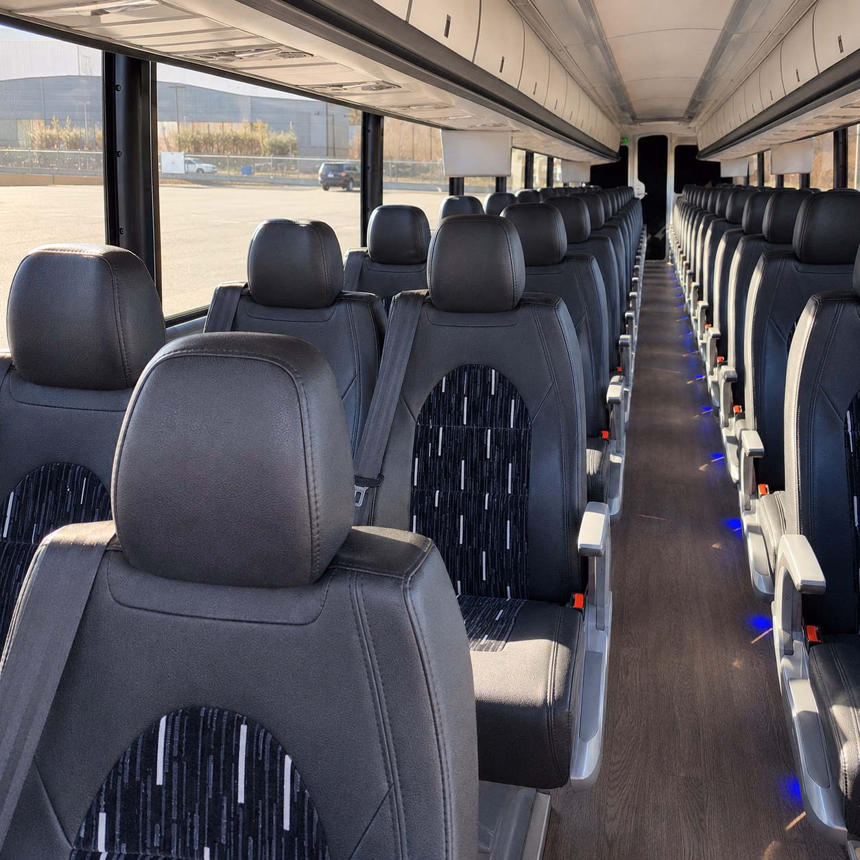 charter buses for missouri wine country wedding weekends