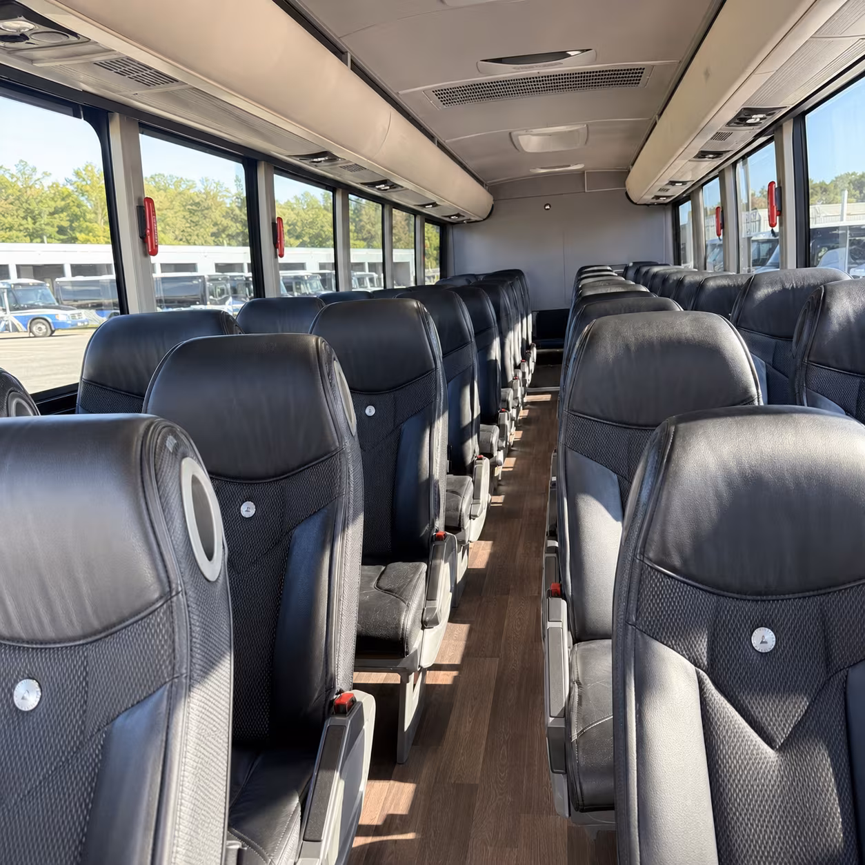 charter buses to enterprise center make every st louis show night easier