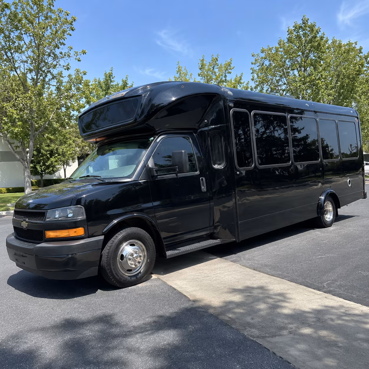 ofallon 15 passenger party bus